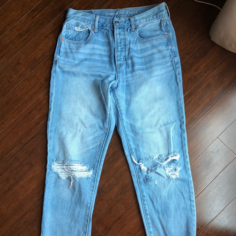 AE mom jean style!